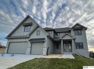 12505 Pheasant Run Cir, Papillion, NE 68046