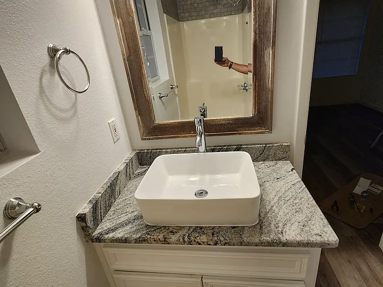 1385 Loop 332 — Photo 10