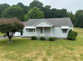 711 Mushroom Farm Rd, Worthington, PA 16262