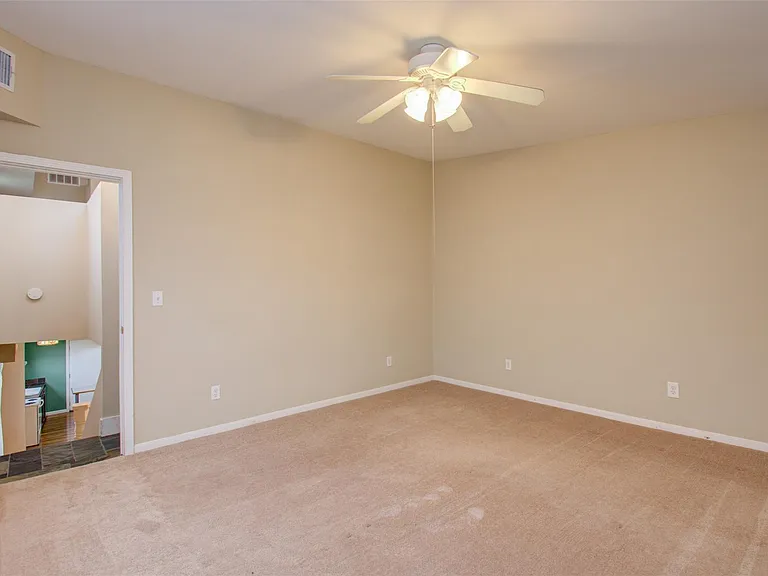 5419 Gulfton St #H — Photo 14