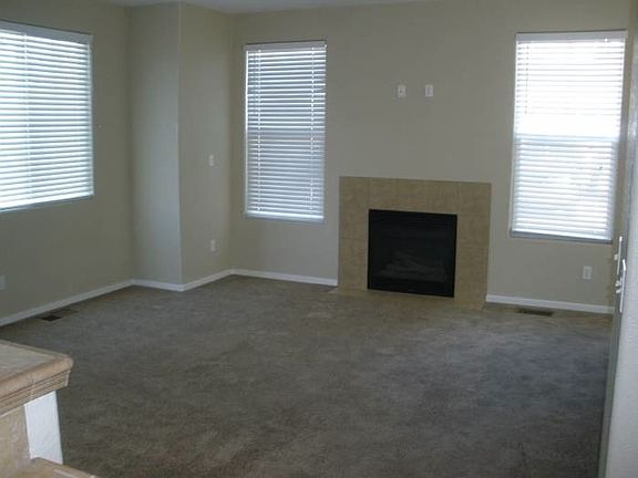 2nd image of 3450 Niblick Dr