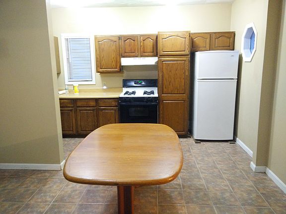 4th image of 18 W Bowers St