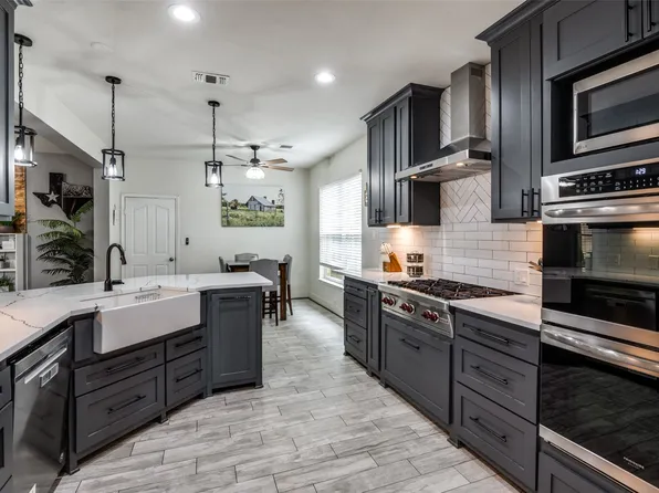 4541 Ridgepointe Dr, The Colony, TX 75056