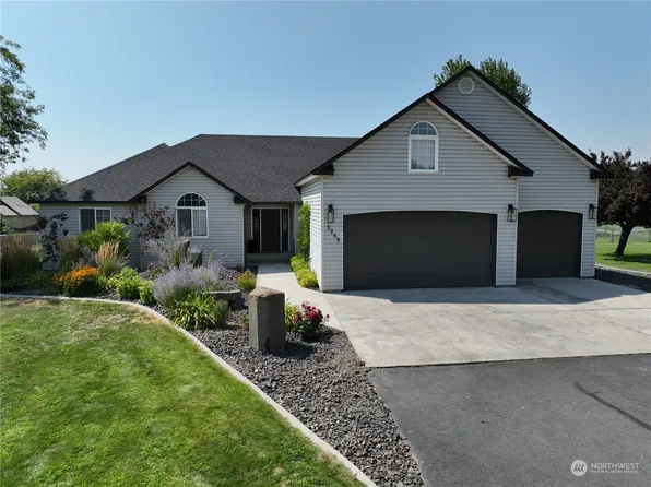 5268 Aaron Place NE, Moses Lake, WA 98837