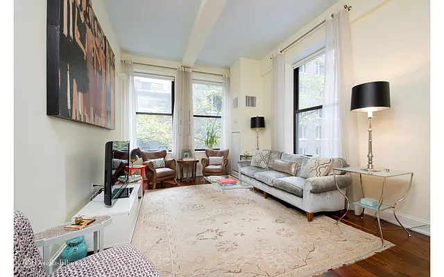 Rented by Douglas Elliman | media 21