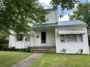 2938 Hackworth St, Ashland, KY 41101