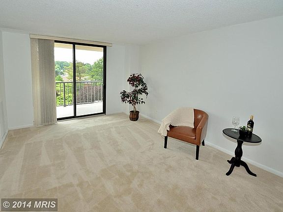 3rd image of 7420 Westlake Ter APT 406