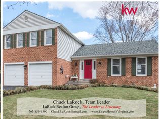 606 Country Club Dr SW, Leesburg, VA 20175