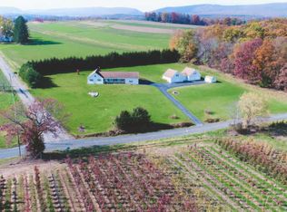 50 Mill Hill Rd, Sugarloaf, PA 18249