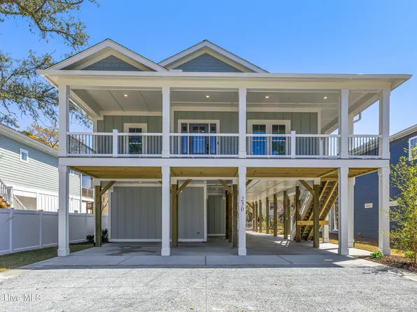 230 NE 38th Street, Oak Island, NC 28465