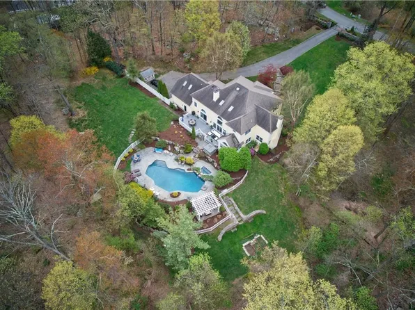 21 Brundige Drive, Goldens Bridge, NY 10526