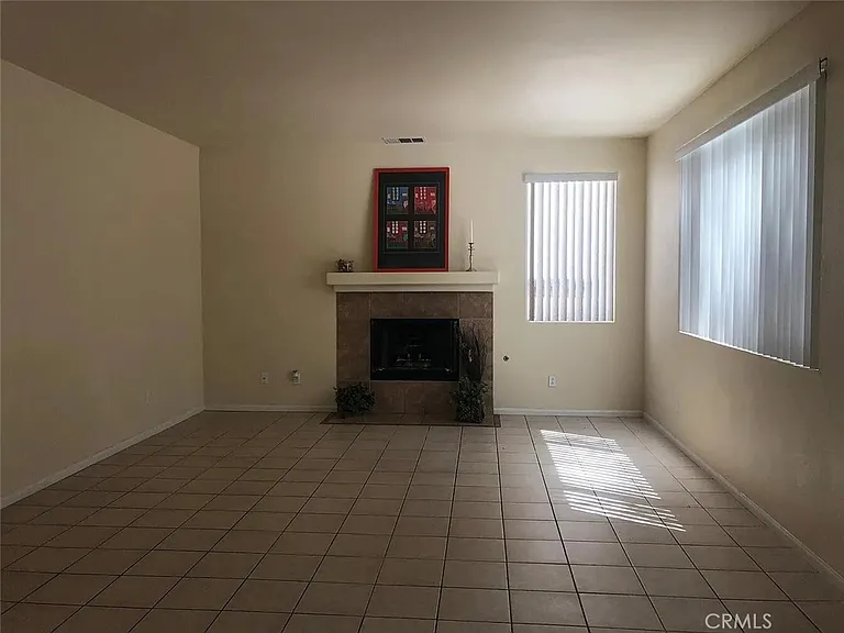 33365 Alagon St — Photo 2