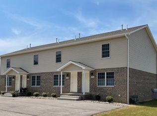 2912 Lena Ct, Erie, PA 16506