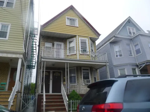 23 W 15th St, Bayonne, NJ 07002