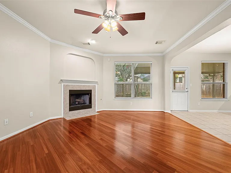 5105 Hibiscus Valley Dr — Photo 4