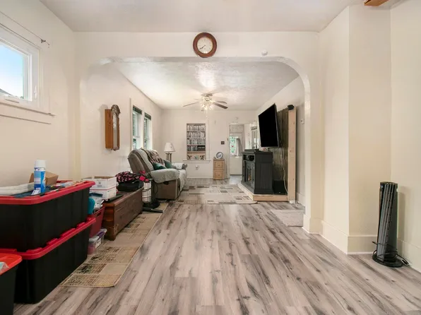 1334 College St, South Bend, IN 46628