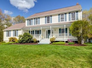 19 Vine St, Uxbridge, MA 01569