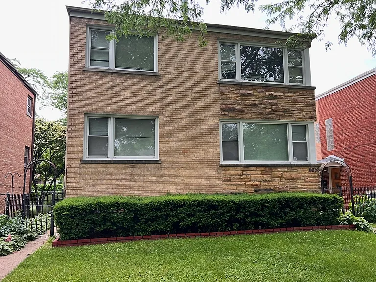 8638 Trumbull Ave #2 — Photo 1