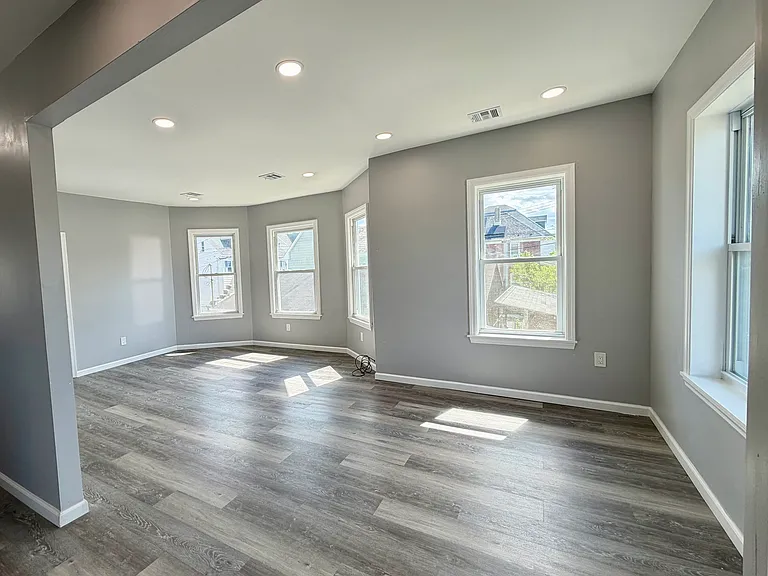 191 Hudson St #2 — Photo 7