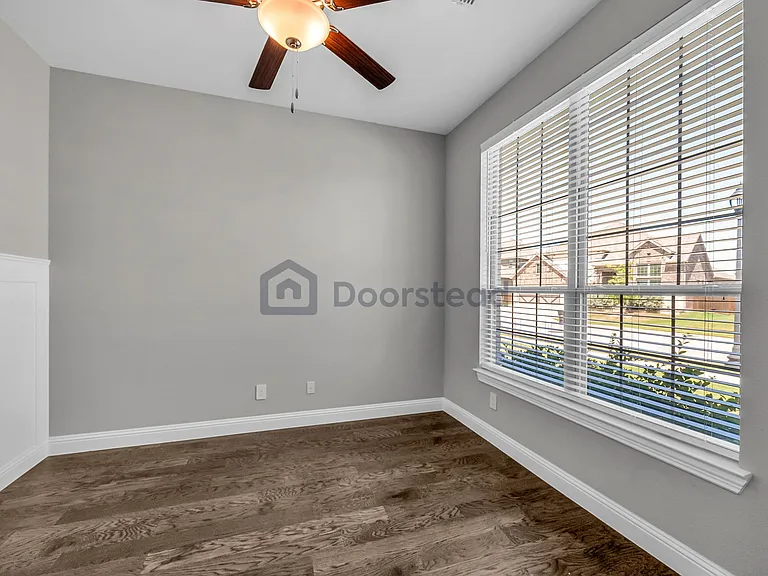1705 Bellinger Dr — Photo 6