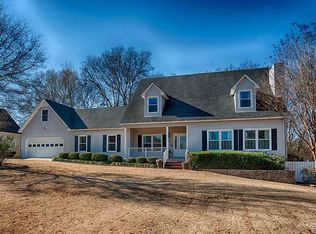 2102 Rosebury Ln SW, Huntsville, AL 35803