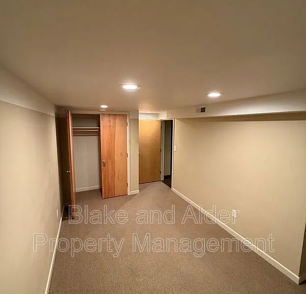5226 SE Clinton St — Photo 14