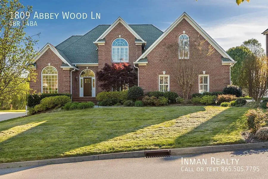 4 bed, 3.5 bath, 3448 sqft, $4,200 — Photo 1
