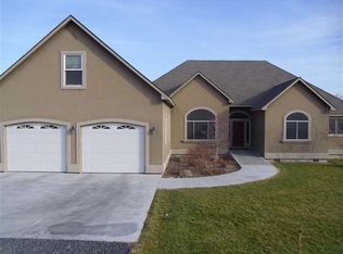 821 Road 54, Pasco, WA 99301