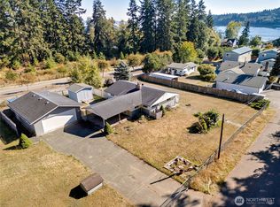 26124 James Ln NE, Kingston, WA