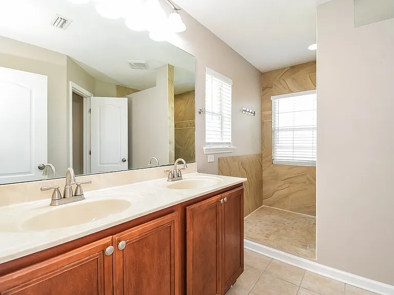 75047 Brookwood Dr — Photo 12