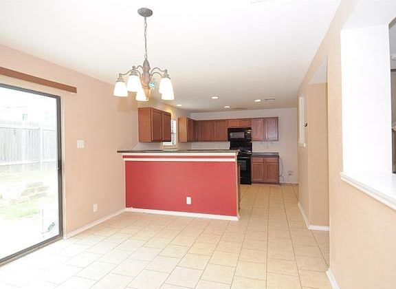 4th image of 248 Karrie Dr