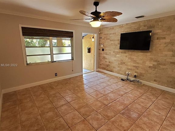 2nd image of 4650 NE 2nd Ave #0