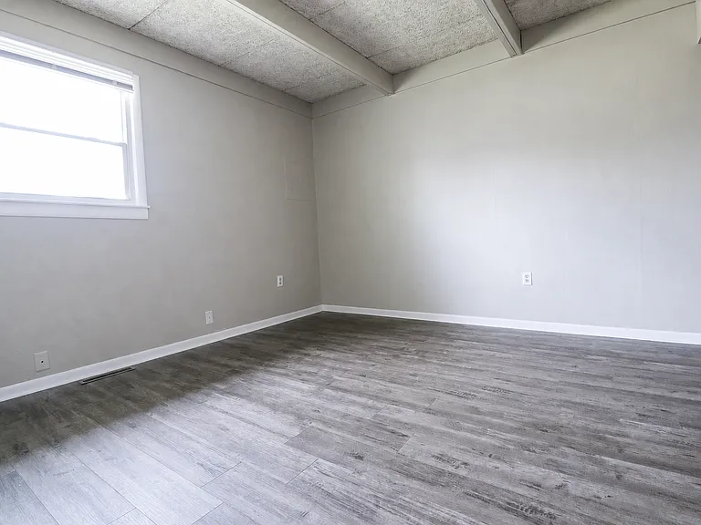 1309 E Logan St #1 — Photo 8