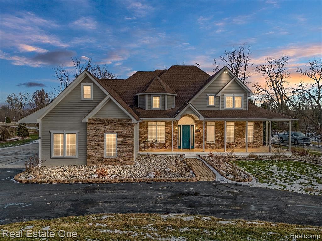 13820 Grafton Rd, Carleton, MI 48117 Zillow