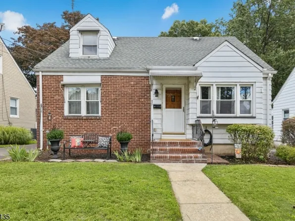 827 Pine St, Roselle Park Boro, NJ 07204