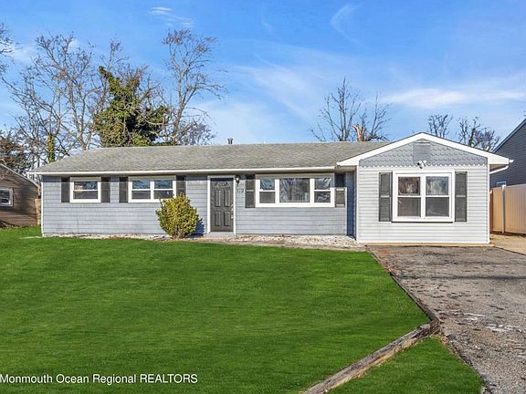 2nd image of 119 Dittmar Dr
