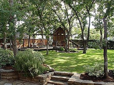 2nd image of 808 Greenvalley Ln