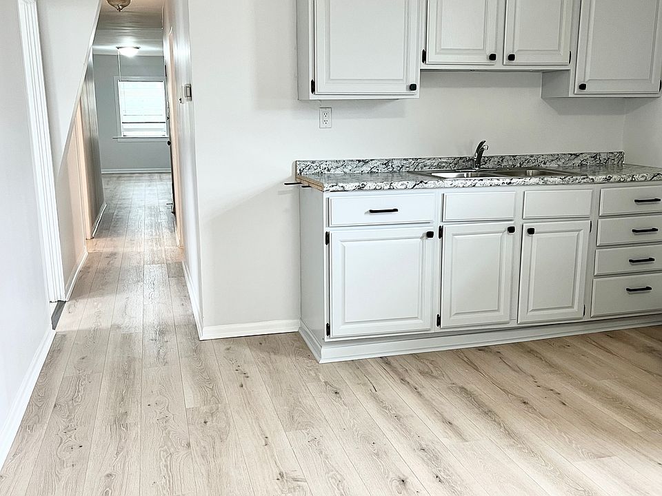 1st image of 3609 N Kedvale Ave APT 3