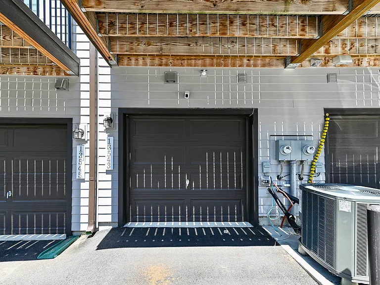 13543 Sayward Blvd — Photo 28