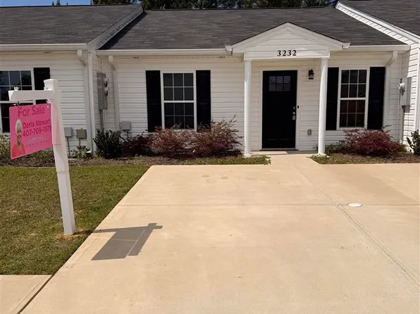 3232 Pleasant Valley Cir, Effingham, SC 29541