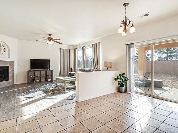 5th image of 4505 Los Valles Dr NW