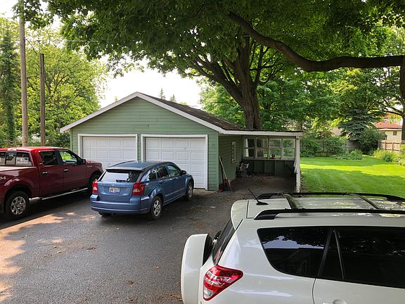 4th image of 308 N Nottawa St