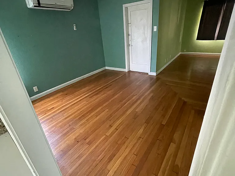 222 Haverhill Dr — Photo 3
