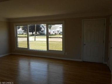 3rd image of 691 Bayridge Blvd