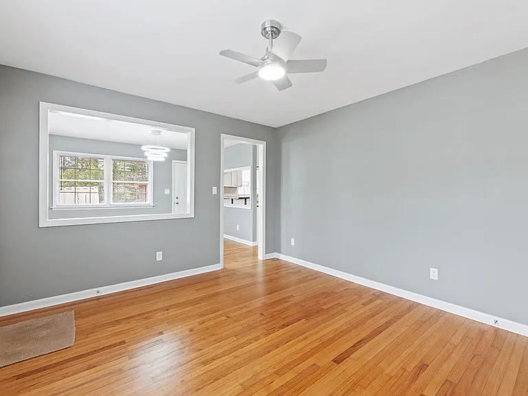 513 Bart St — Photo 6