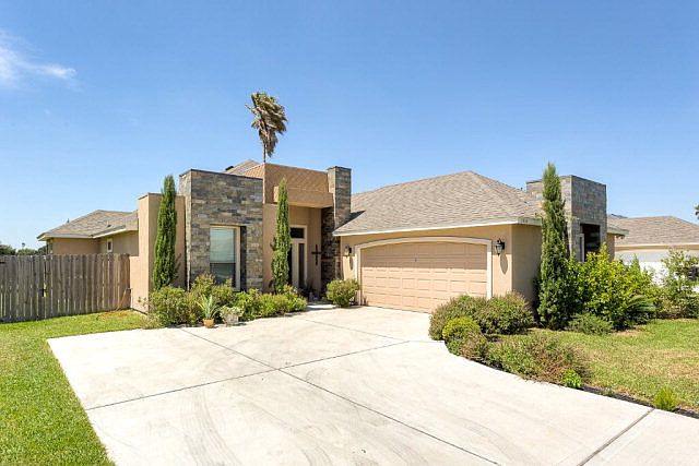 1st image of 2905 La Puerta Ave
