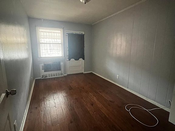 3rd image of 1258 E 84th St