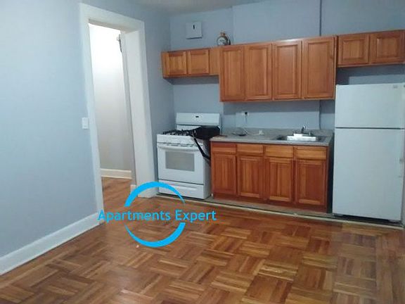 3rd image of 217 W 238th St APT 11