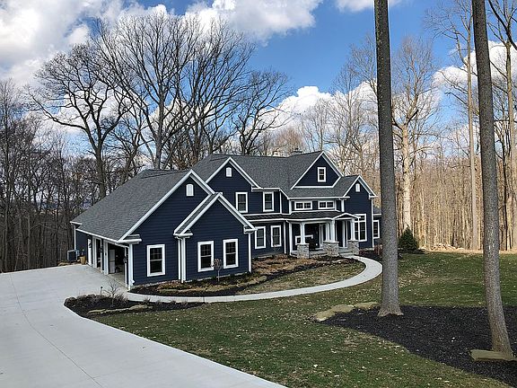3rd image of 4571 Killarney Dr