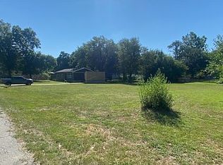 883 N, Lake Village, IN 46349